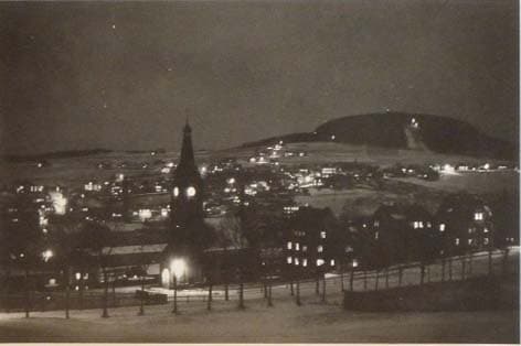 Weipert — Stadtblick bei Nacht