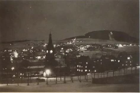 Weipert — Stadtblick bei Nacht