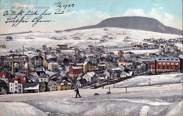Weipert mit Bärrenstein — Ansichtskarte 1913, Skiläufer im Vordergrund