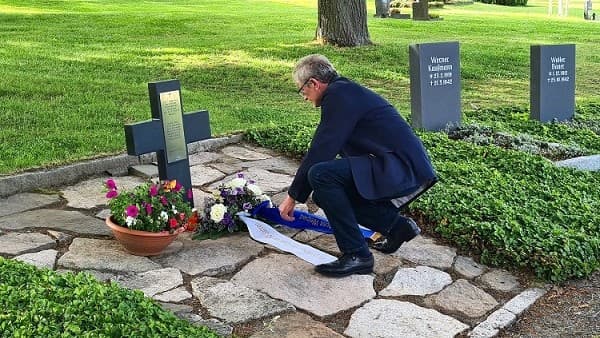 Gedenken an die vor 80 Jahren in Weipert erschossenen Landleute